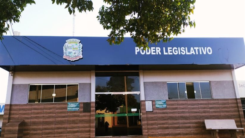 COM APOIO DO PREFEITO DE LUIZIANA, VEREADORES APROVAM NOVA LEI QUE REDUZ IDADE DE APOSENTADORIA DOS SERVIDORES 