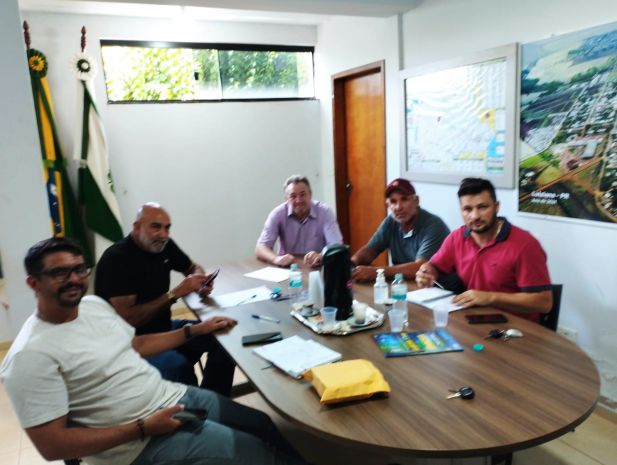VEREADOR ARMANDO RUFINO E JOSÉ CARLOS MOREIRA SOLICITAM EMENDAS PARLAMENTAR PARA DEPUTADO FEDERAL ZECA DIRCEU 